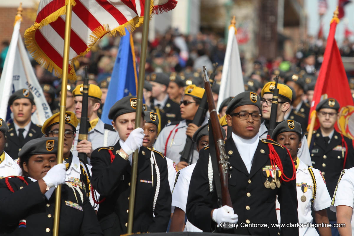 Lincoln veterans day parade 2024