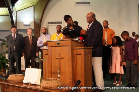 Pastor Willie J. Freeman of Greater Missionary Baptist Church receiving  the Community Spirit of Excellence Award