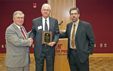 APSU President Tim Hall, Ben Kimbrough, recipient of this year’s Outstanding Academic Supporter Award, and Dr. Tristan Denley, provost and vice president of academic affairs at APSU. (Photo By Bill Persinger/APSU Public Relations and Marketing)