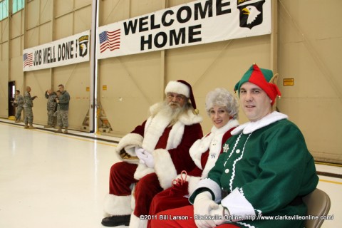 Santa and Mrs. Claus along with an elf at the December 22nd Welcome Home Ceremony at Fort Campbell Santa and Mrs. Claus along with an elf at the December 22nd Welcome Home Ceremony at Fort Campbell