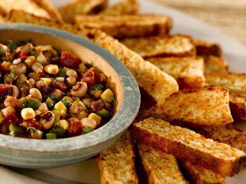 Black-Eyed Pea Salsa with Cheddar Cornbread Dippers Black-Eyed Pea Salsa with Cheddar Cornbread Dippers