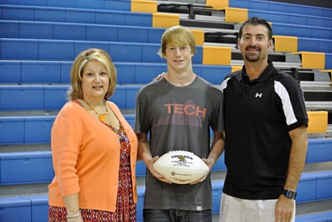(L to R) Carla Allison; Heritage Bank Office Manager, Clay Goad, and John Peck; Heritage Bank President and CEO. (L to R) Carla Allison; Heritage Bank Office Manager, Clay Goad, and John Peck; Heritage Bank President and CEO.