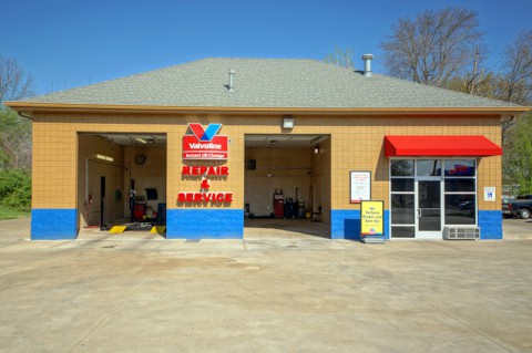 Valvoline Complete Car Care 2516 Wilma Rudolph Blvd (Michael Rios Clarksville Online)