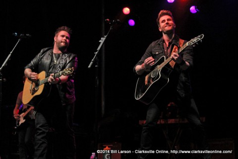 The Swon Brothers performing at the 2014 Rivers and Spires Festival Friday Night