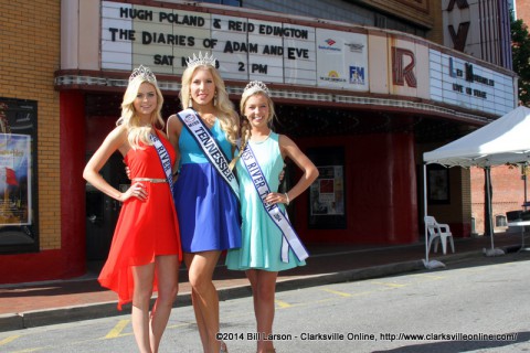 Miss Tennessee USA 2014 Kristy Landers Niedenfuer, Miss River Queen Bailey Piercefield, Miss River Teen Macy Moyer at the 2014 Rivers and Spires Festival