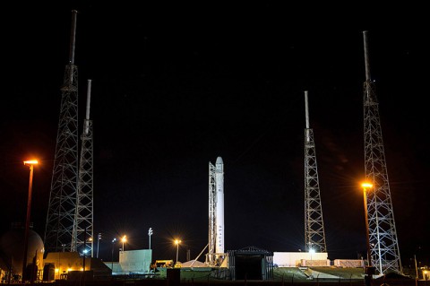 The SpaceX Falcon 9 rocket with a Dragon commercial cargo craft on top rests at its launch pad on March 1, 2013, at the Cape Canaveral Air Force Station in Florida. (NASA/Bill Ingalls) The SpaceX Falcon 9 rocket with a Dragon commercial cargo craft on top rests at its launch pad on March 1, 2013, at the Cape Canaveral Air Force Station in Florida. (NASA/Bill Ingalls)