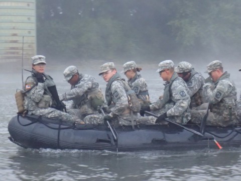 APSU ROTC Students undertaking a BLITZ training mission on the Cumberland River