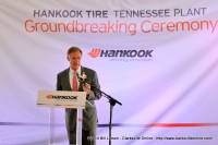 Tennessee Governor Bill Haslam addresses the audience