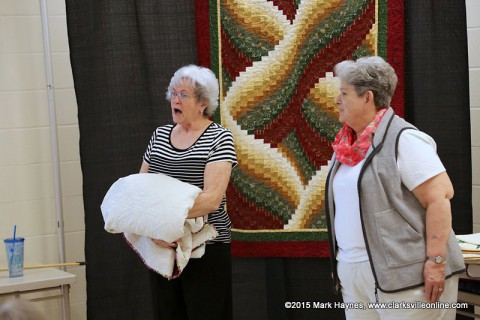 Charlie Rhea talks about quilting during the Rivers and Spires Quilts of the Cumberland event.