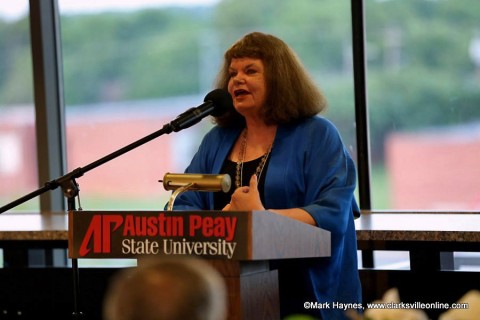 Sharyn McCrumb speaks at the Clarksville Writers Conference banquet after receiving the Patricia Winn Award for Southern Fiction.