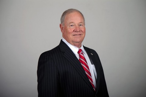 Austin Peay executive director for University Advancement Roy Gregory to retire.