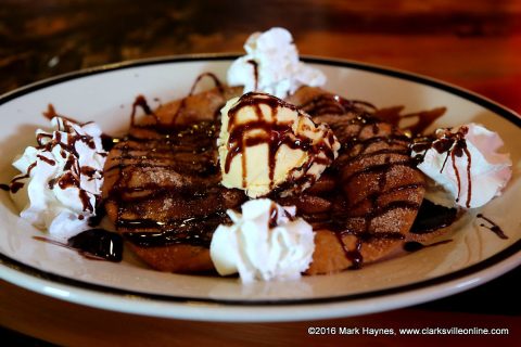 Sopapilla with Ice Cream.