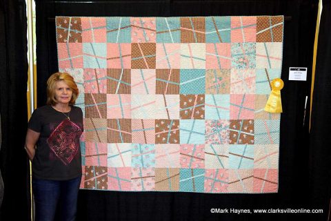 Linda Bridges won 3rd place with “Pretty In Pink” in the Traditional Bed Quilt category at the 2017 Quilts of the Cumberland Show.