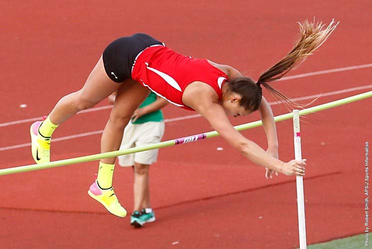 Distance Runners Shine on First Day of Big Ten Outdoor Championships