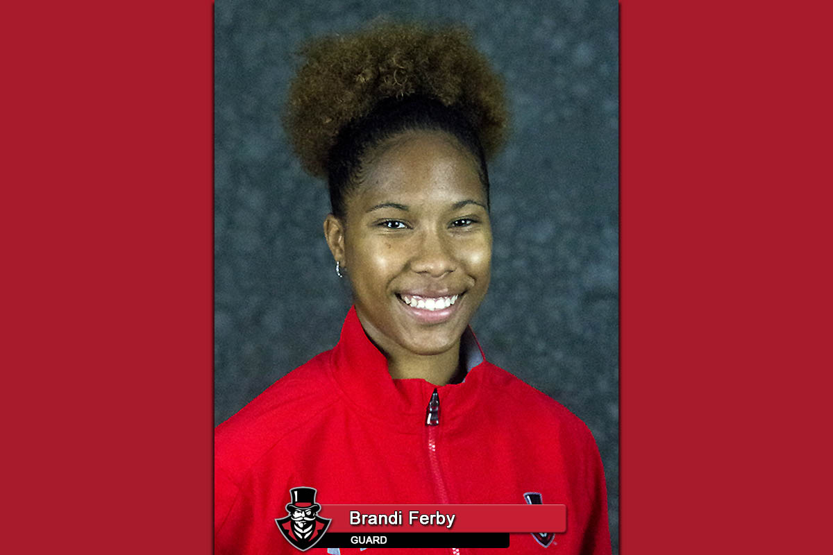 apsu basketball 39 s brianah ferby named adidas ovc freshman clarksville christmas parade