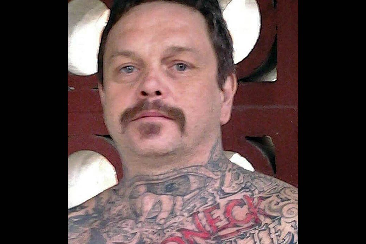 Clarksville Police reports Timothy Howell in custody for robbing 81