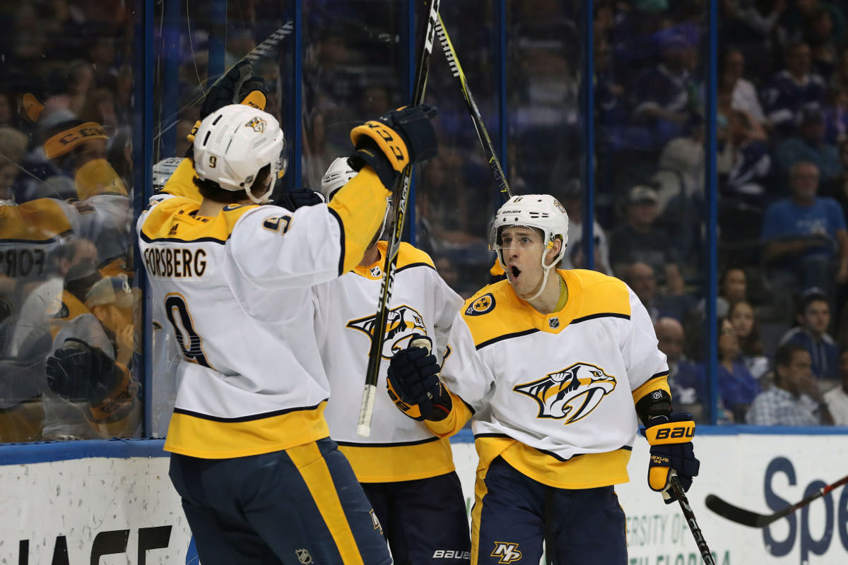 Steven Stamkos Exits Predators vs. Lightning with Lower-Body Injury