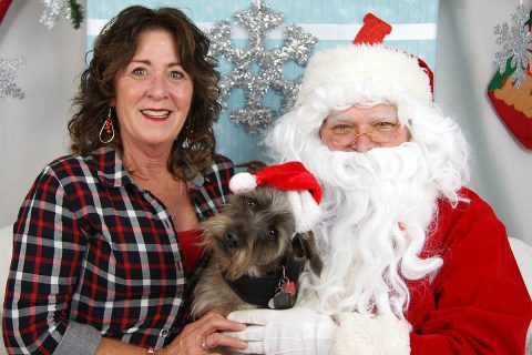 A favorite from the Santa Paws 2017 photo collection. (Amy Shaver, Humane Society of Clarksville-Montgomery County) A favorite from the Santa Paws 2017 photo collection. (Amy Shaver, Humane Society of Clarksville-Montgomery County)