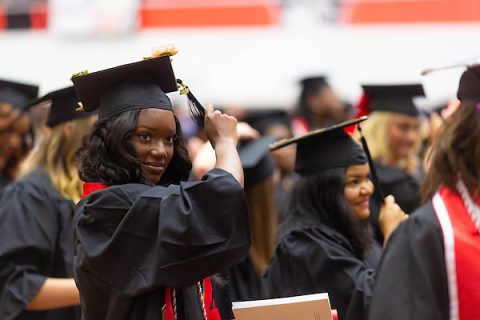 APSU Winter Commencement to be held Friday, December 14th.