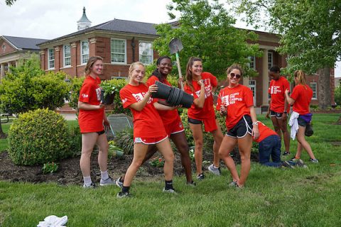 Volunteers "Plant the Campus Red" at the annual campus beautification event on Thursday, April 20th, 2017. (Beth Lowary, APSU)