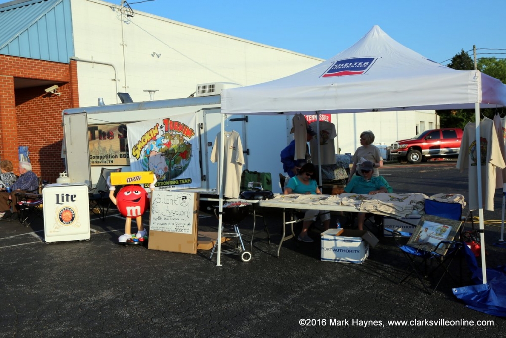 Hilltop Super Market's Dwayne Byard Memorial BBQ Cook Off and Car Show kicked off Friday night