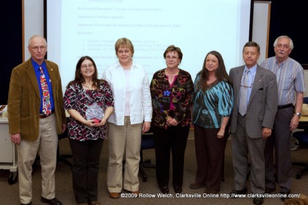 Beth Garza (second from left) stands with some of the members of the Austin Peay State University Faculty Senate after receiving the group's first Staff Member of the Year Award. (photo by Rollow Welch, APSU Public Relations and Marketing)