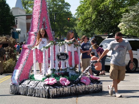 An entry in the Children's Parade at the Paris Fish Fry