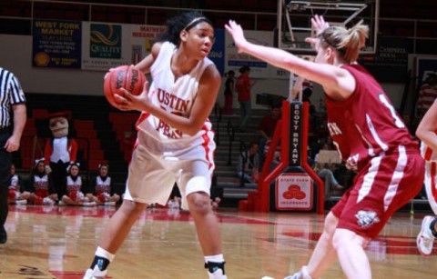 Junior Ashley Herring led the Lady Govs with 23 points in a victory at Lipscomb, Tuesday. (Keith Dorris/Dorris Photography)