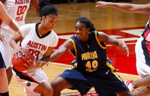 Junior Ashley Herring led the Lady Govs with 19 points in the win against Murray State, Saturday afternoon. (Robert Smith/The Leaf-Chronicle)