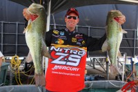Day 2 Leader Kevin VanDam of Kalamazoo, MI. with a 2 day total of 49lb2oz.(BASS Communications/Seigo Saito) Day 2 Leader Kevin VanDam of Kalamazoo, MI. with a 2 day total of 49lb2oz.(BASS Communicaitons/Seigo Saito)