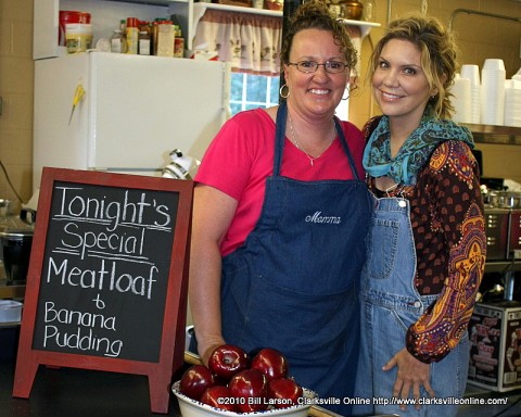 Darlene Davis and Alison Krauss at Marion Market and Momma's Kitchen