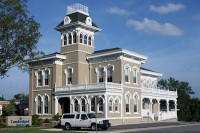 The main branch of Cumberland Bank and Trust