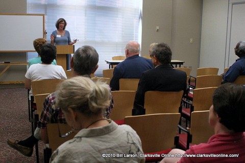 Attendees at Rheta Grimsley Johnson's presentation at the 2010 Clarksville Writers Conference