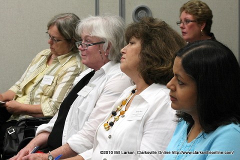 Aspiring writers listening to Chuck Sambuchino's advice