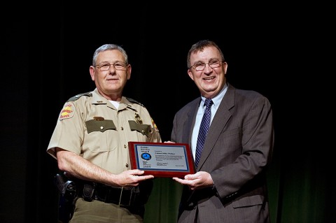 Colonel Mike Walker receives Award.