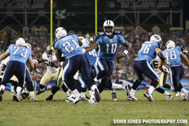 Vince Young hands off to Javon Ringer in the first quarter Thursday night at LP Field. The Titans held on for a 27-24 victory and now turn their attention to their season opener Sept. 12th vs. Oakland. (Donn Jones Photography.com)