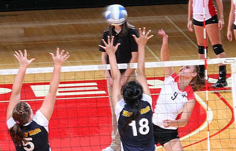 Sophomore Nikki Doyle led the Lady Govs with 13 kills at Murray State, Saturday. (Courtesy: Austin Peay Sports Information)