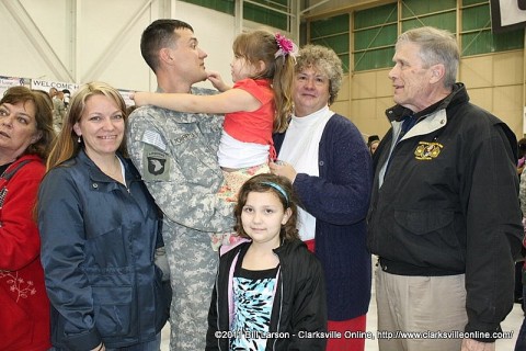 Deana Porretta and her two daughters reunited with her husband. Deana Porretta and her two daughters reunited with her husband.