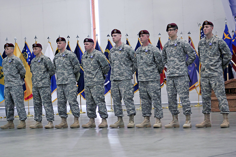 Brave mission earns eight Night Stalkers the Distinguished Flying Cross ...