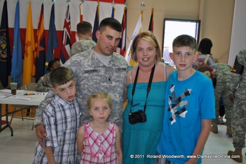 SPC Matthew Gozalkowski with his wife Amy and their children SPC Matthew Gozalkowski with his wife Amy and their children