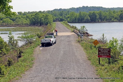 The entrances to Cross Creeks are now clear and the refuge is back open for public use.