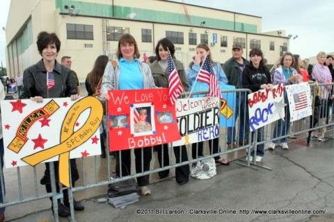 Spc. Bobby Ray's friends and loved ones Spc. Bobby Ray's friends and loved ones