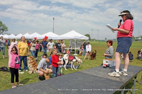 Stacey Hopwood of the Humane Society holds doggy trivia at the 2011 Doggie Palooza