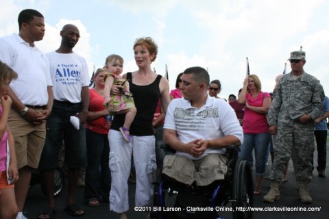 The Verra family is literally surrounded by well wishers