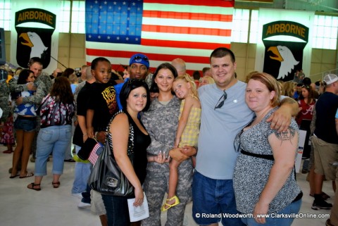 PFC Katie Bursak with her Daughter Emma, Sister Kelly, Rico, Kristan, Bryan and Markie