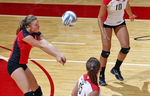 Senior libero Paige Economos and the Lady Govs travel to Murfreesboro for the MT Blue Raider Bash, Friday and Saturday. (Courtesy: Robert Smith/The Leaf-Chronicle)