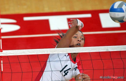 Freshman Jada Stotts recorded a career-best 13 kills while making her second collegiate start in Austin Peay's five-set victory against Eastern Kentucky, Monday. APSU Volleyball. (Courtesy: Keith Dorris/Dorris Photography)