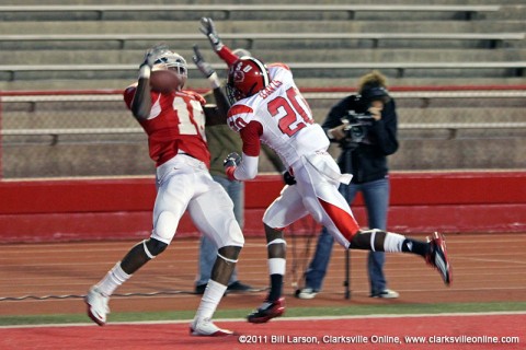 Devin Stark makes a spectacular catch for a touchdown. APSU Football.