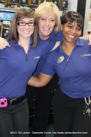 Best Buy Employees stand ready to serve