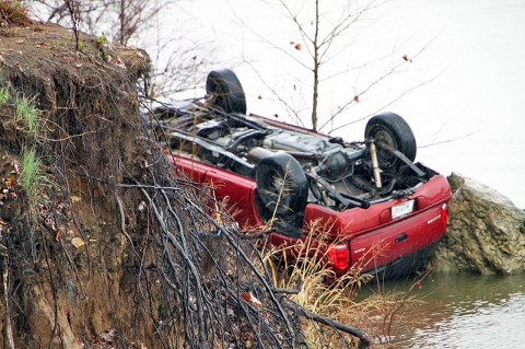 1999 Dodge Durango found upside down along the bank of the Cumberland river at Crossland Avenue and Riverside Drive. (Photo by CPD-Jim Knoll)